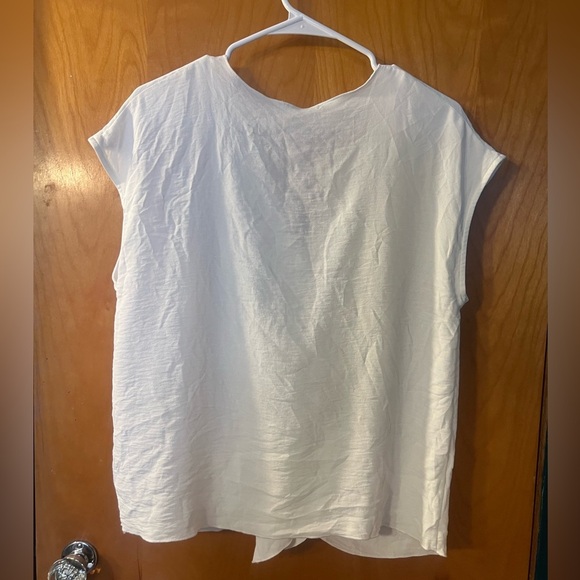 Zara White Blouse with Tie Front and Relaxed Fit - Picture 2 of 5